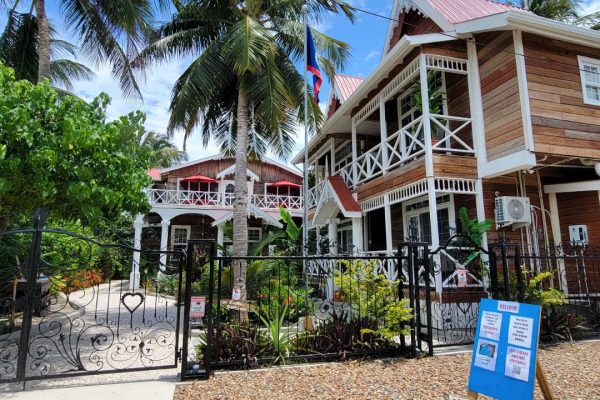 Caye Caulker Boutique Guest House Suite 2