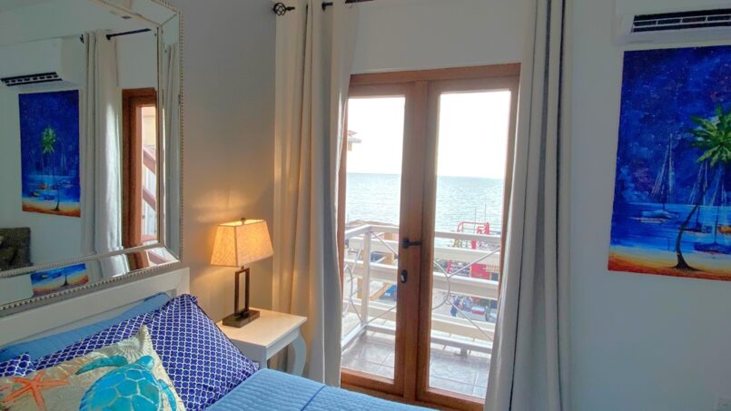 Popeyes Unit 31 Belize Caye Caulker beachfront