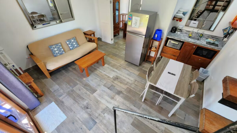 Popeyes Unit 33 Living room Belize Caye Caulker